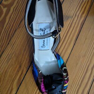 Silk heels for long night partying Comme Il Faut